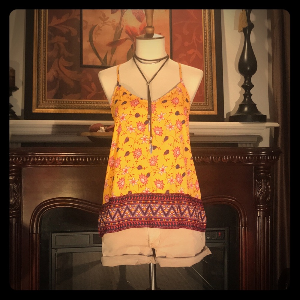 🌸🌼🌺 Hollister Tank Top 🌸🌸🌼 - Picture 2 of 4